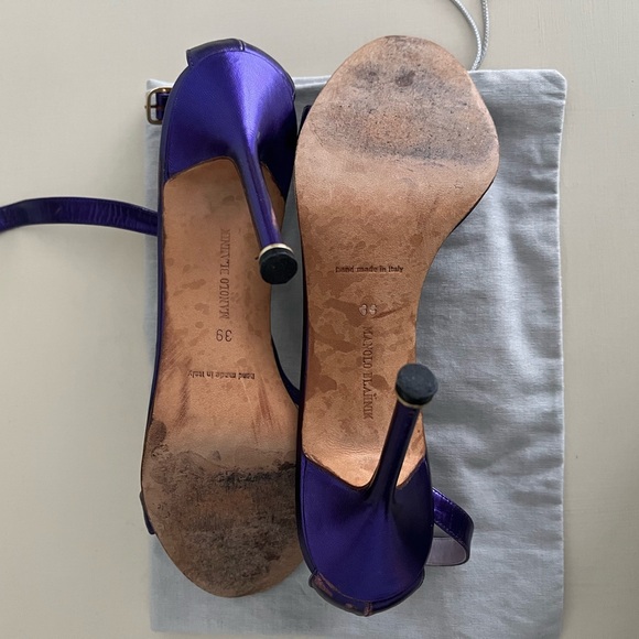 Manolo Blahnik Chaos Sandal - Picture 3 of 4